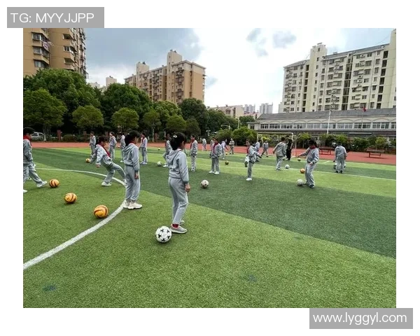 柳州小球星幼儿园足球赛精彩上演萌娃拼搏精神展现童真竞技魅力